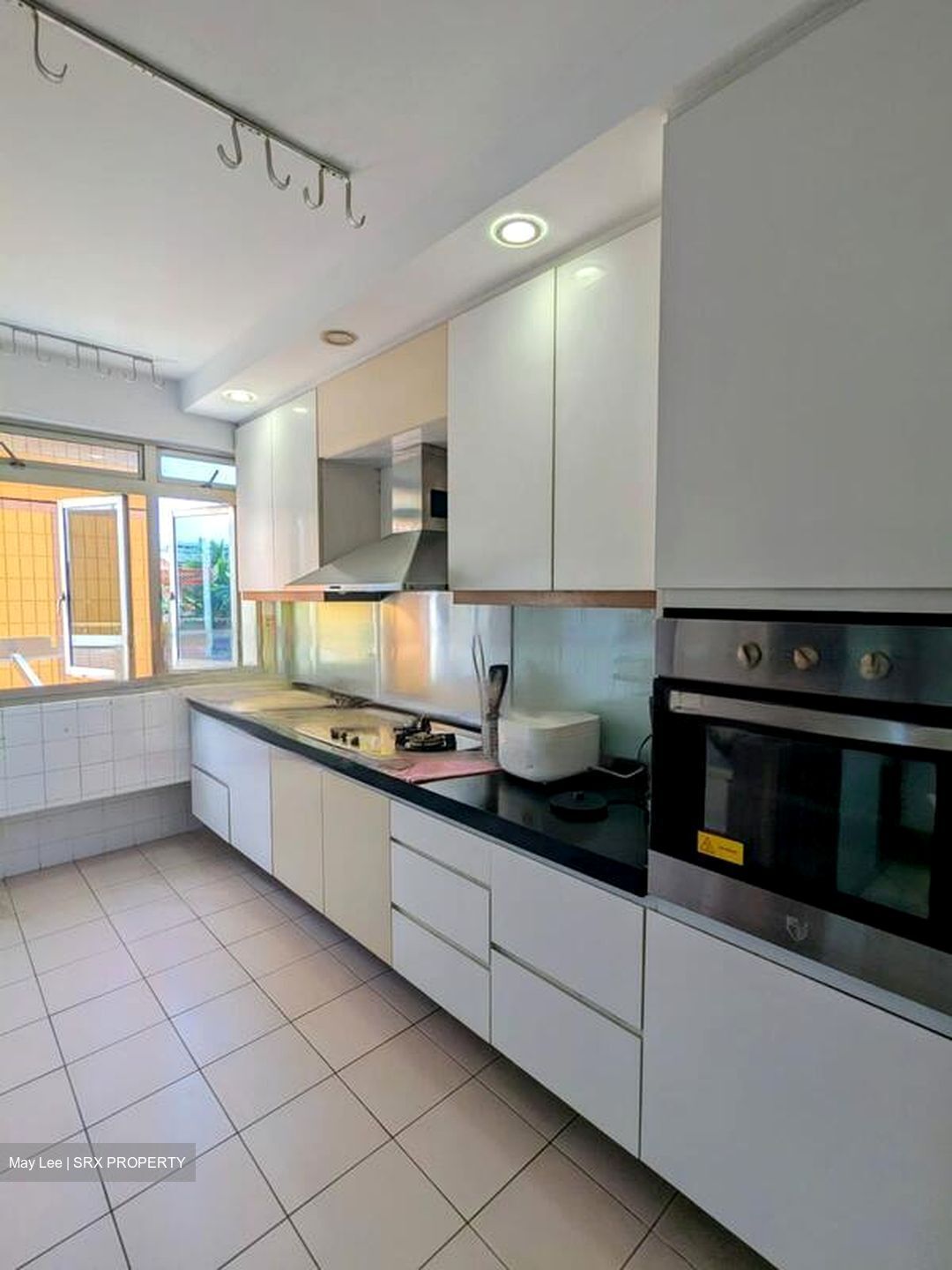 Blk 230J Tampines Street 21 (Tampines), HDB Executive #486295171